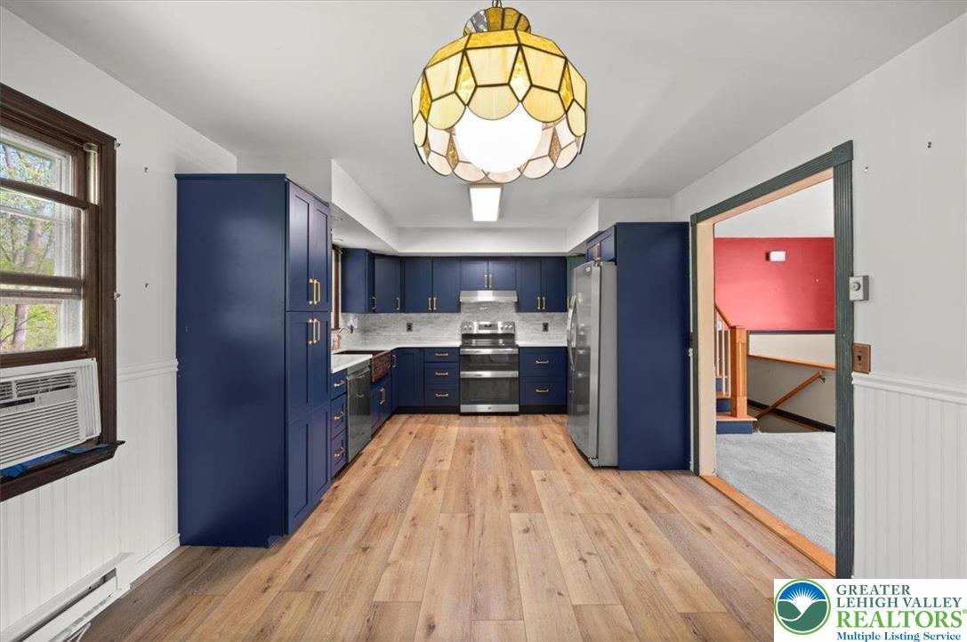 4261 Clover Hollow Road