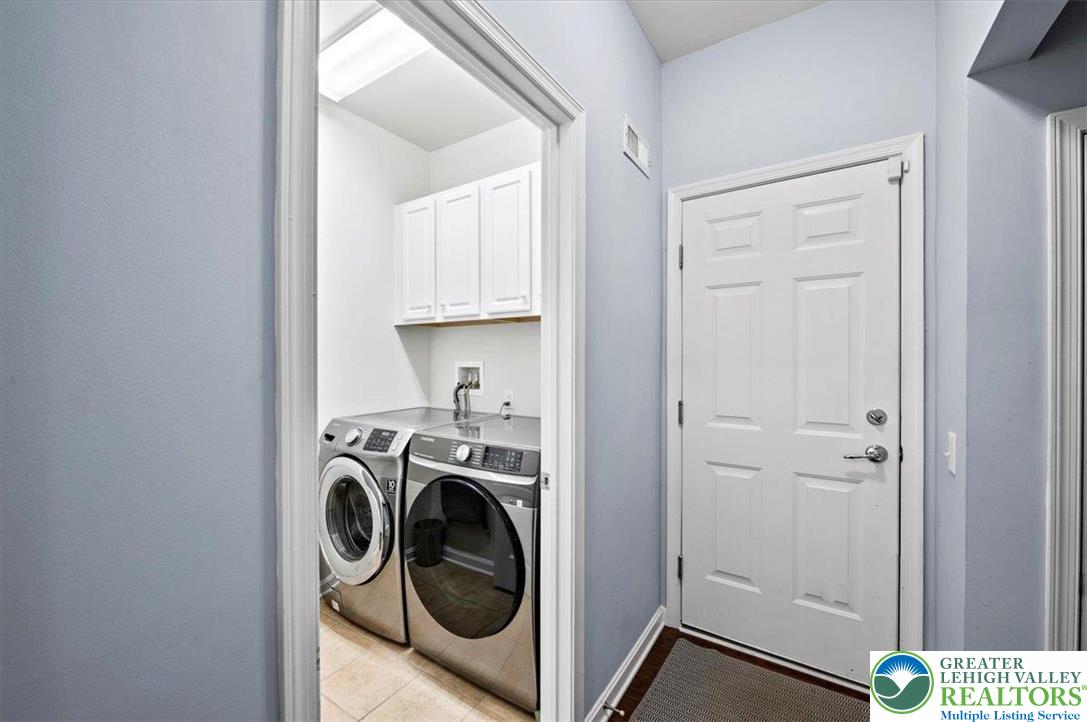 8480 Waterbury Court