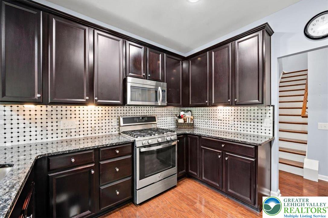 8480 Waterbury Court