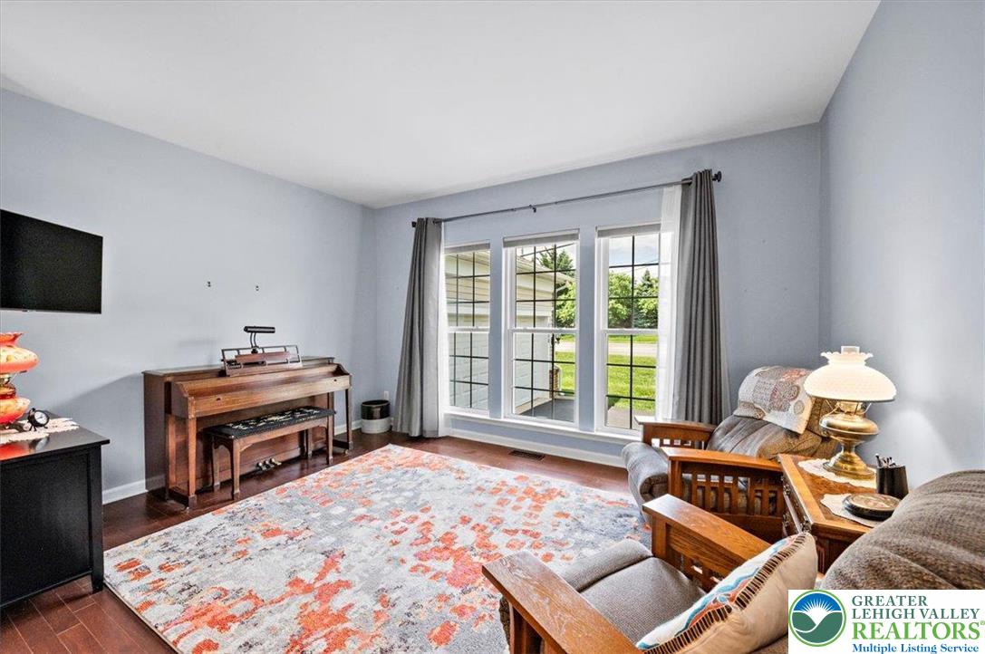 8480 Waterbury Court