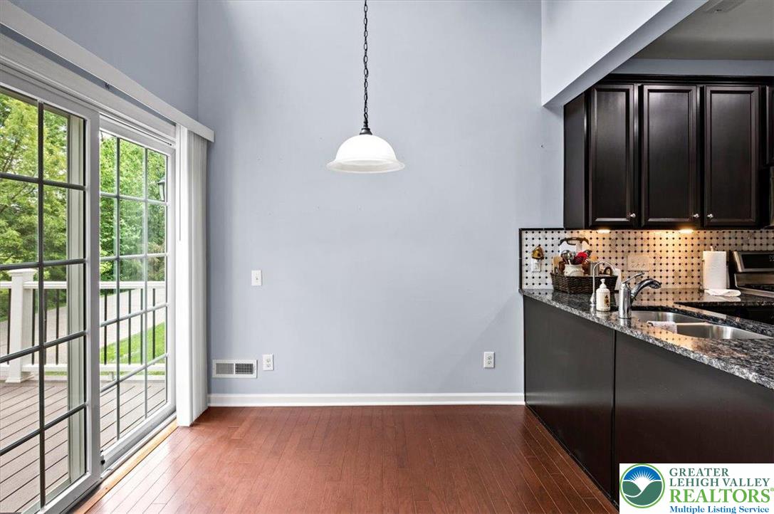 8480 Waterbury Court