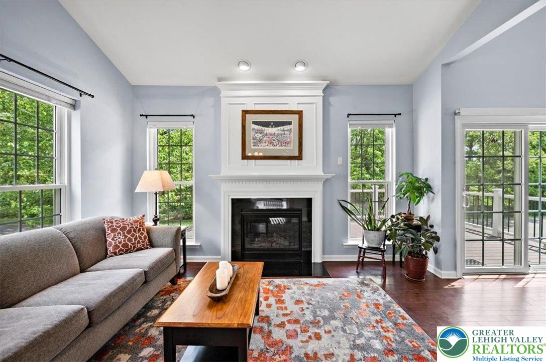 8480 Waterbury Court