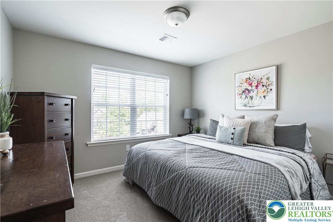 2638 Hollow View Drive