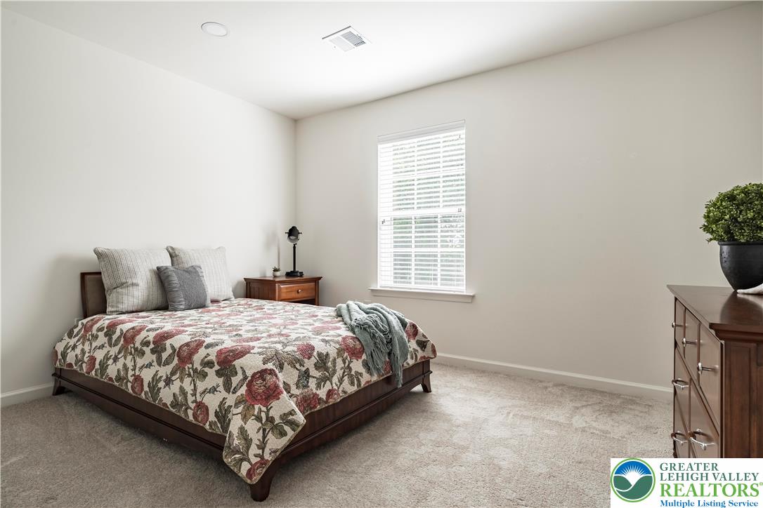 2638 Hollow View Drive