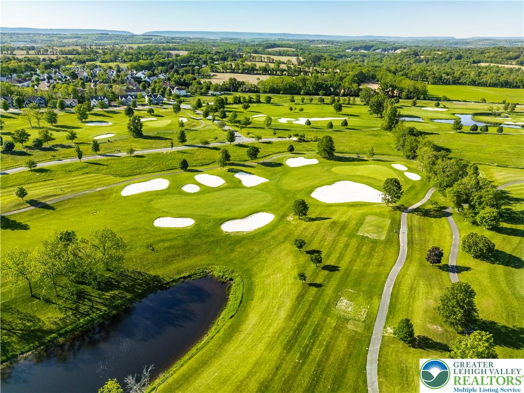 2638 Hollow View Drive