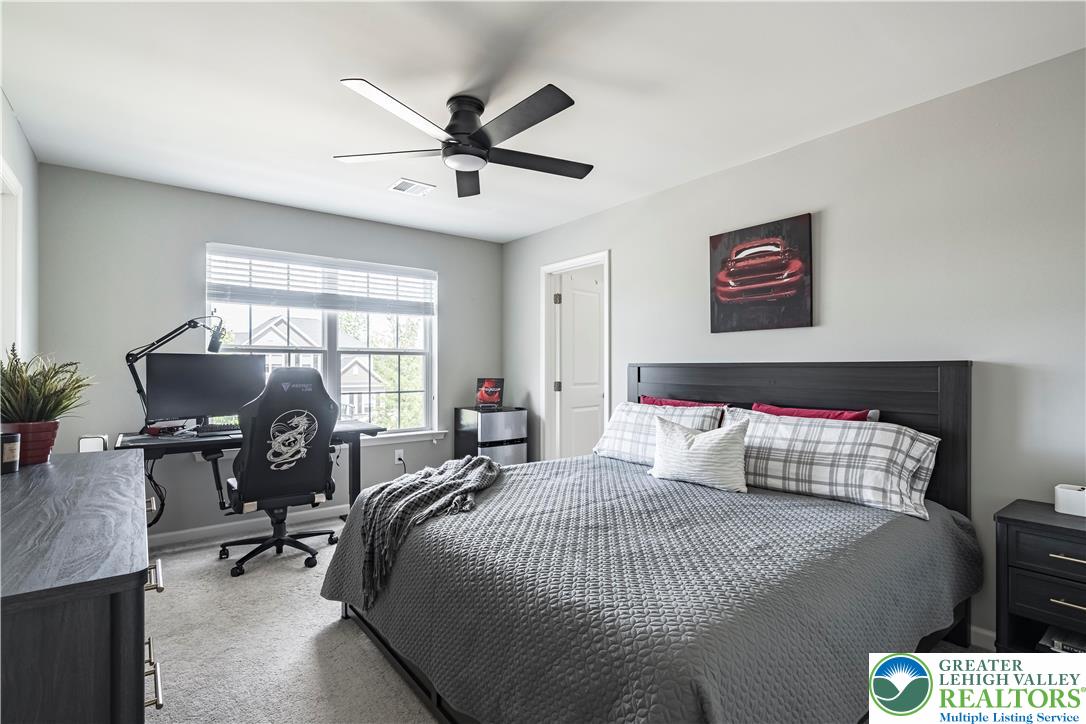 2638 Hollow View Drive