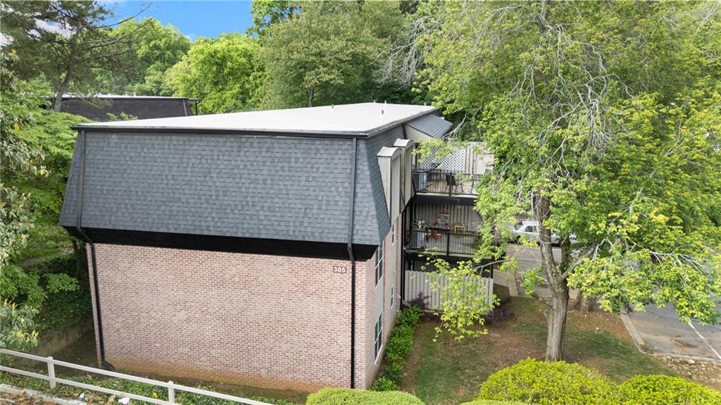305 Winding River Village Drive Unit F