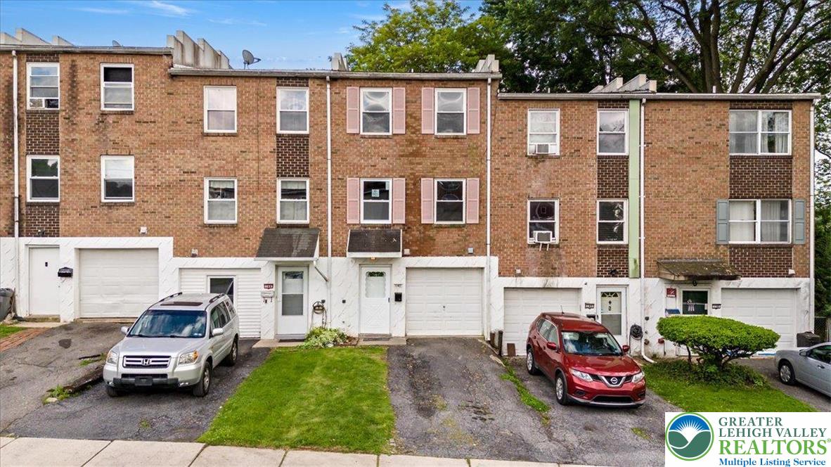 142 East Union Street