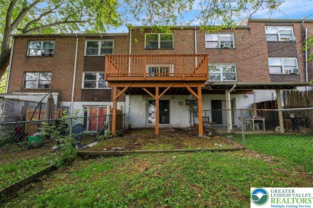 142 East Union Street