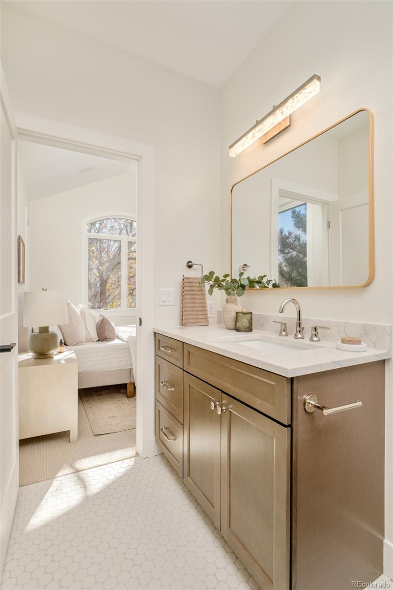 1 Silver Fox Drive