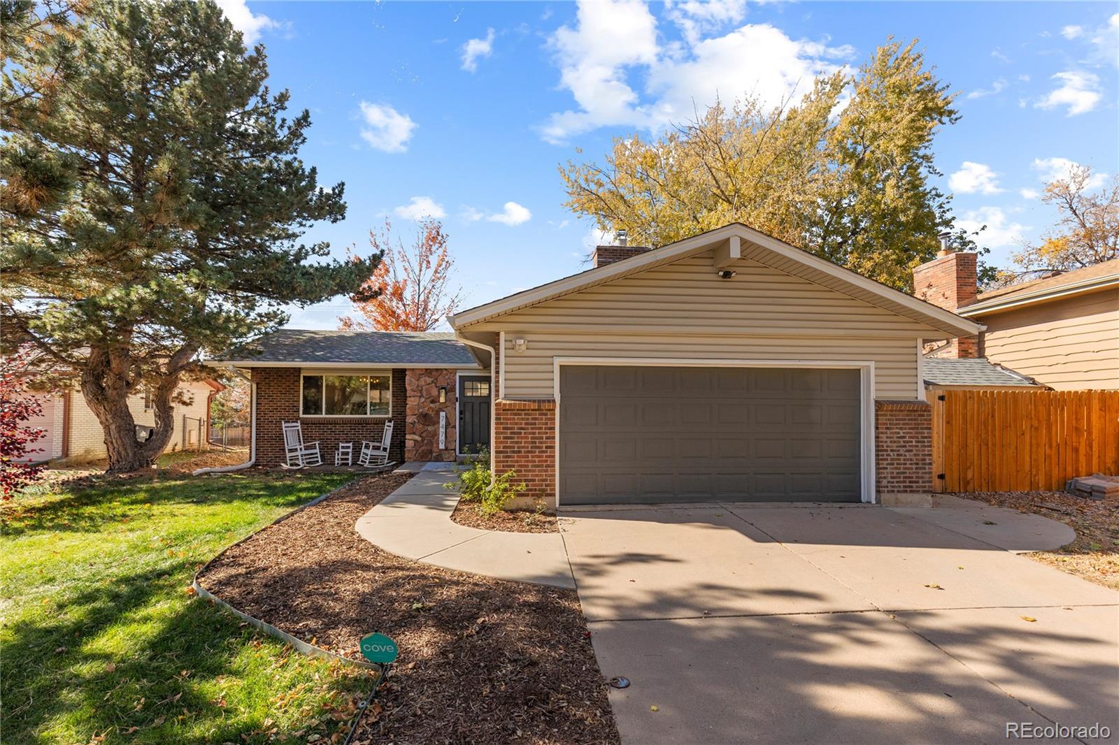 7479 S Dahlia Court