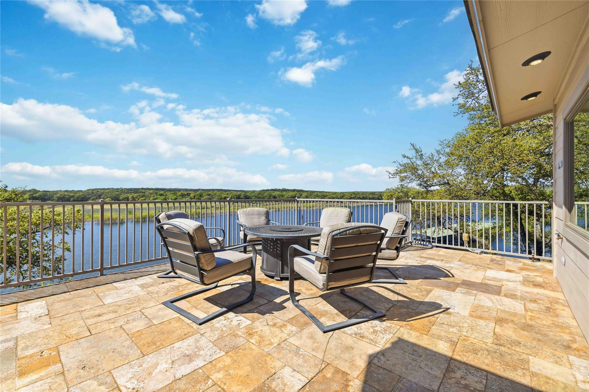 512 Harbor DR # 7