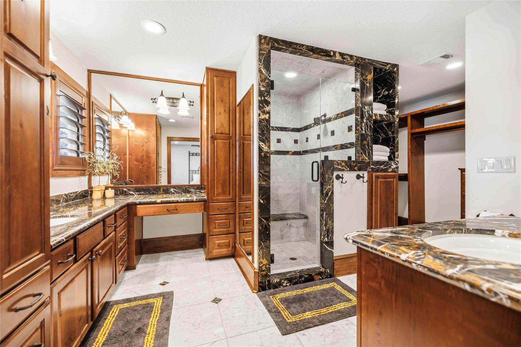 512 Harbor DR # 7