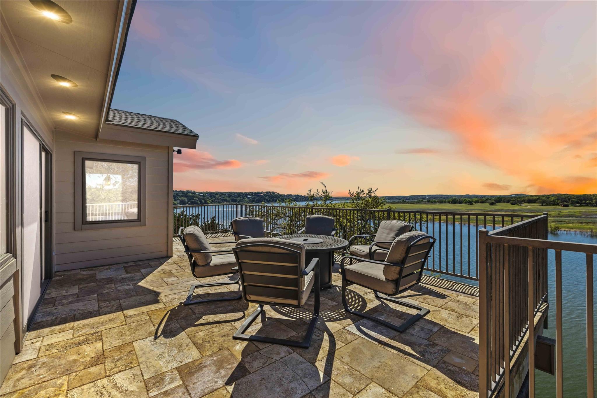 512 Harbor DR # 7