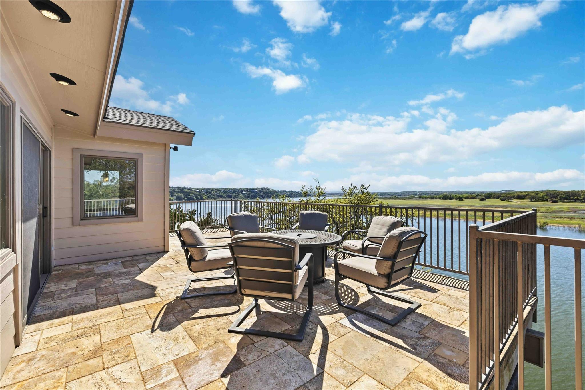 512 Harbor DR # 7