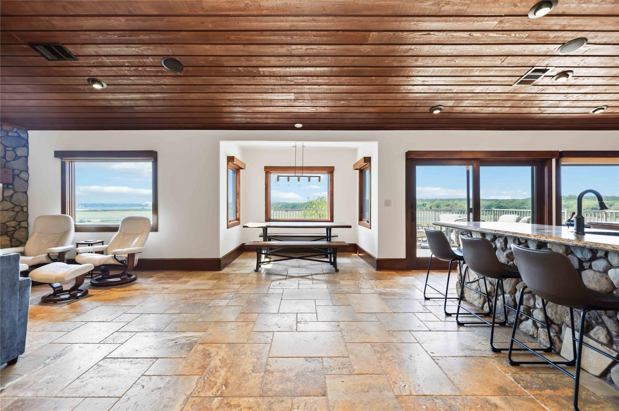 512 Harbor DR # 7