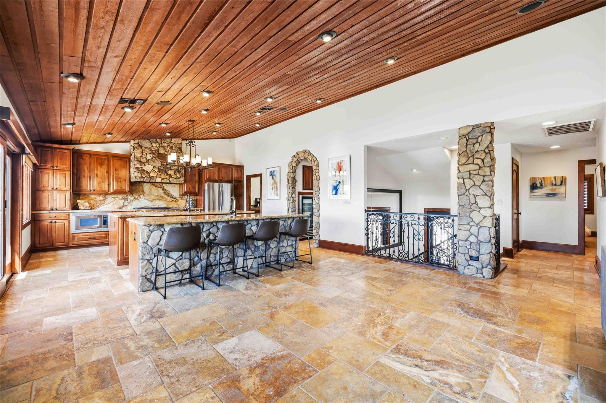 512 Harbor DR # 7