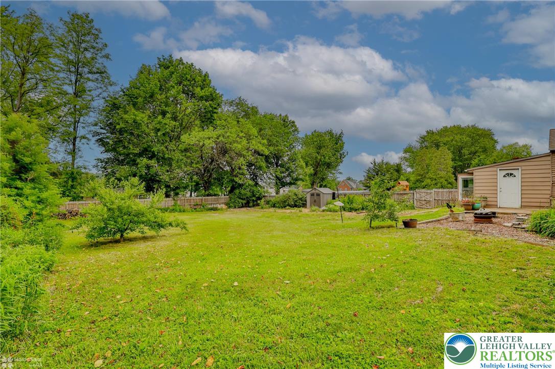 1390 Oakwood Drive