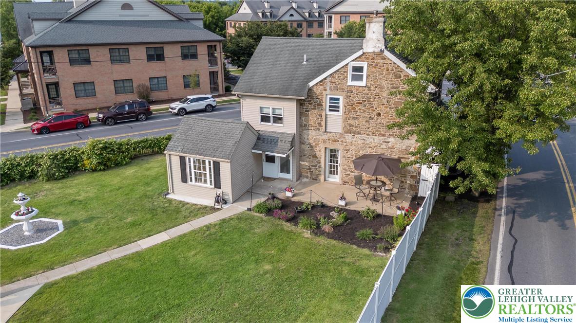 1674 Easton Road