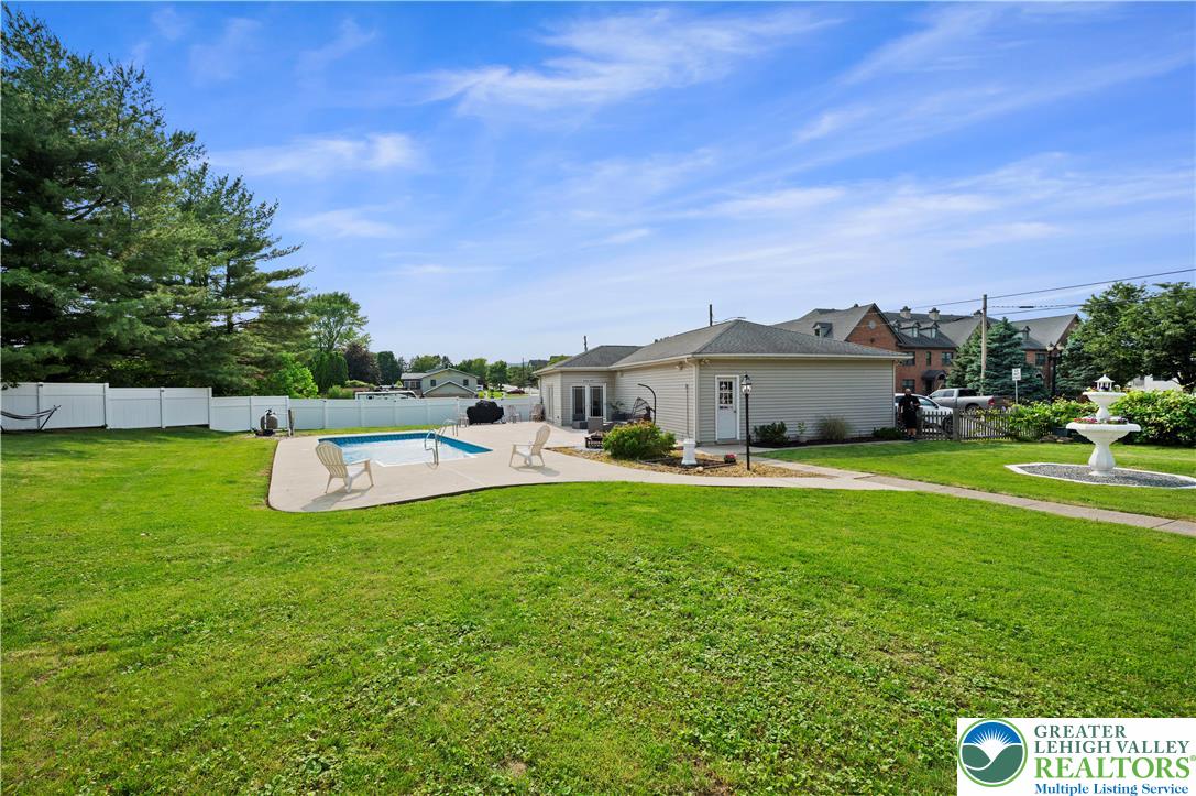 1674 Easton Road