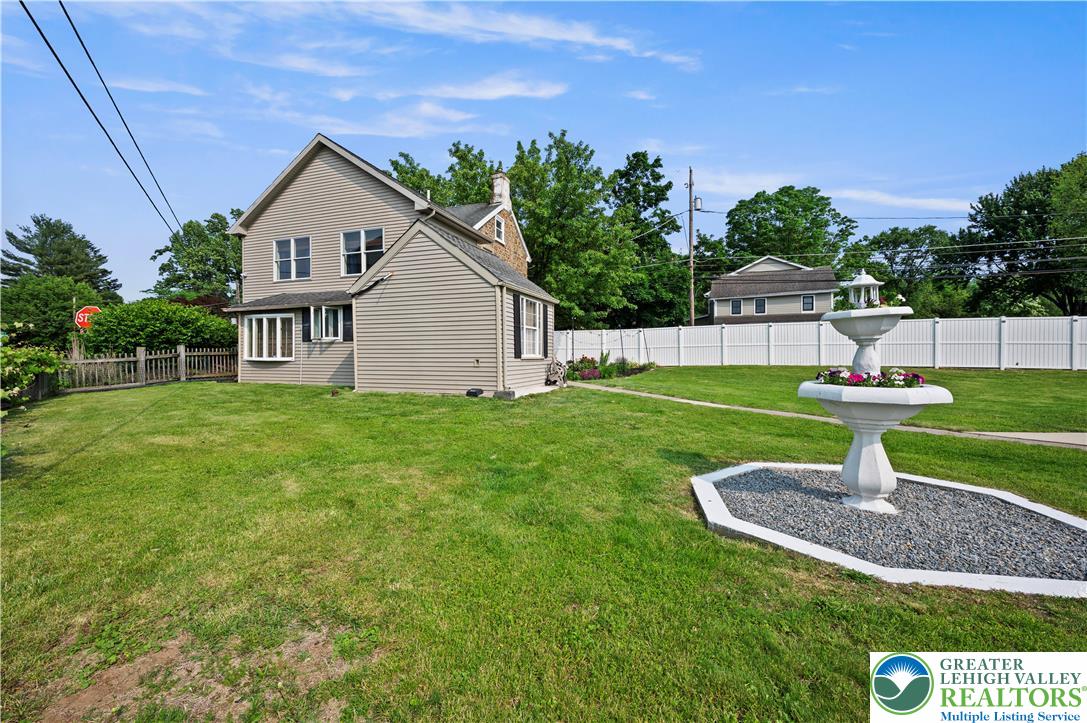 1674 Easton Road