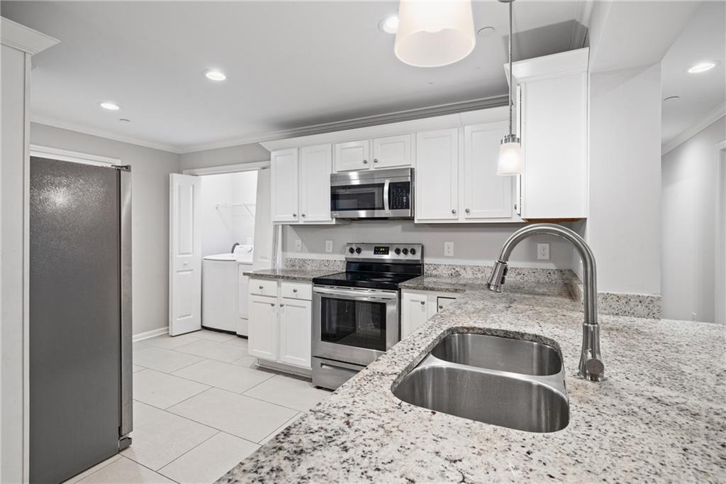 305 Winding River Village Drive Unit F