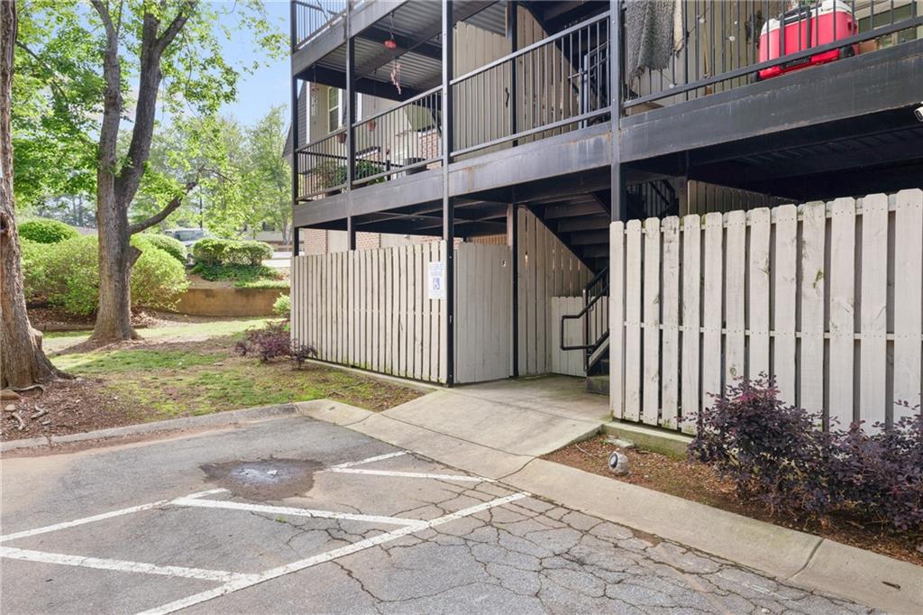 305 Winding River Village Drive Unit F