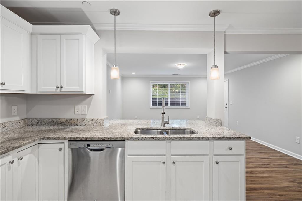 305 Winding River Village Drive Unit F