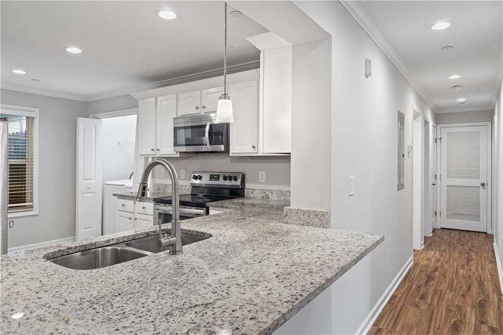 305 Winding River Village Drive Unit F
