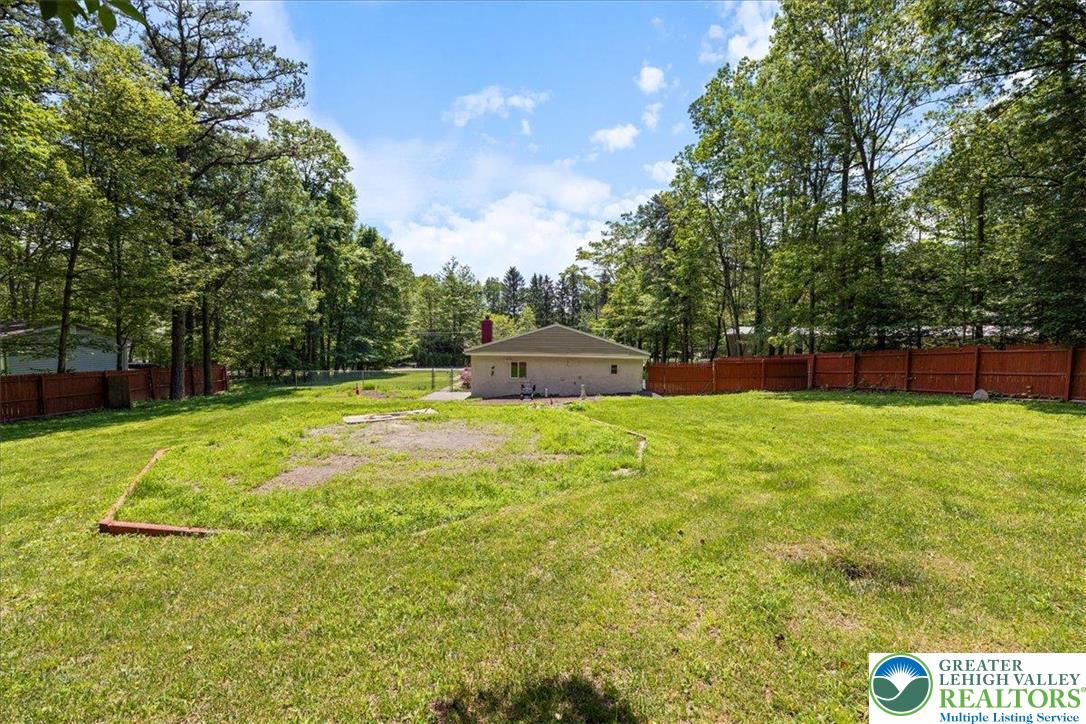 1107 Bluegrass Lane