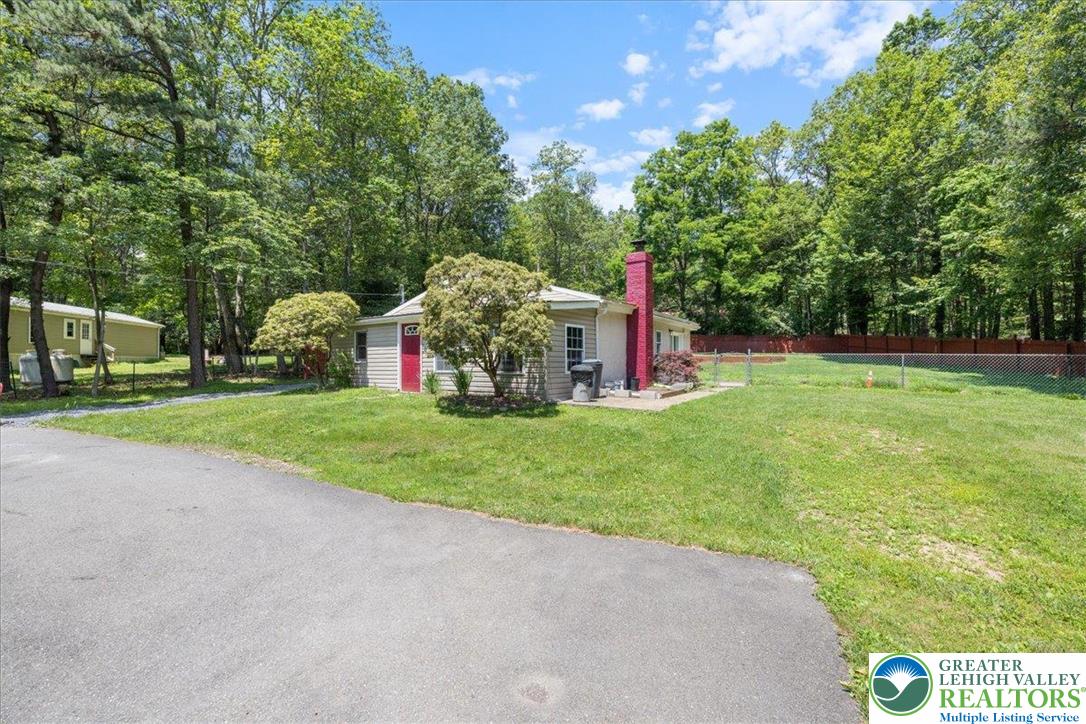 1107 Bluegrass Lane