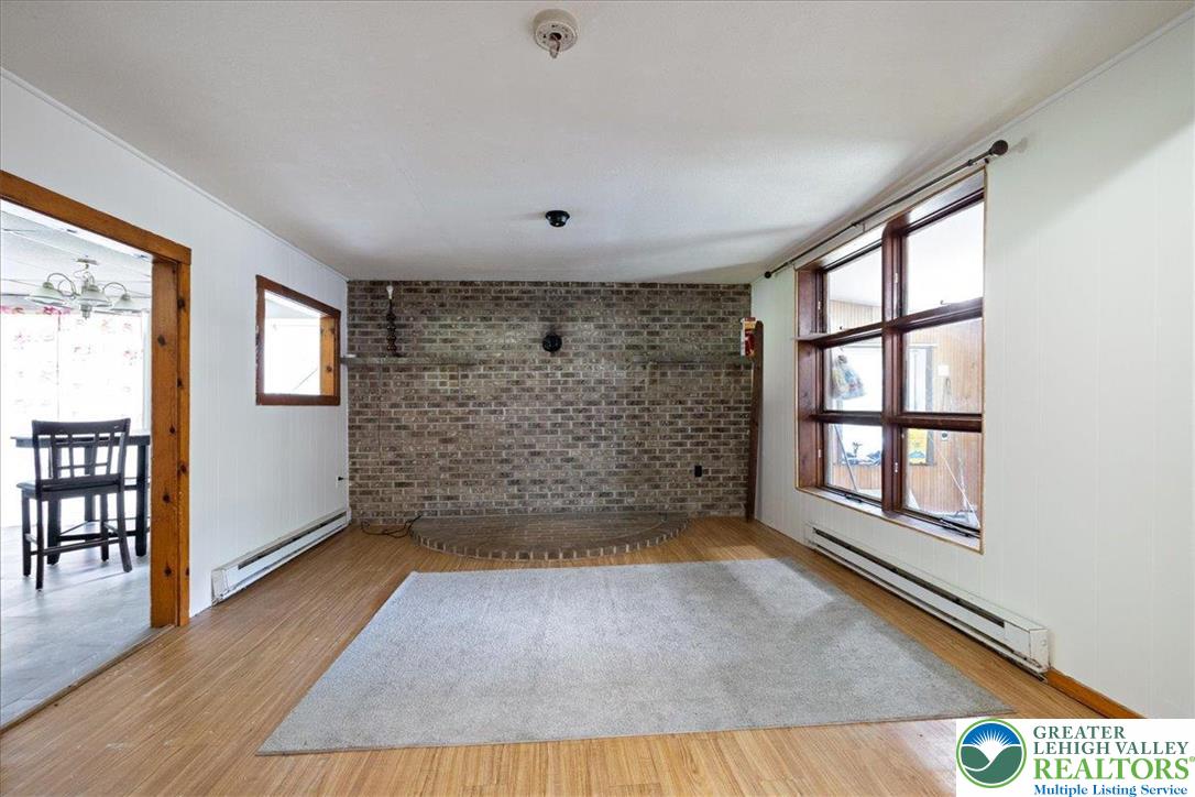1107 Bluegrass Lane