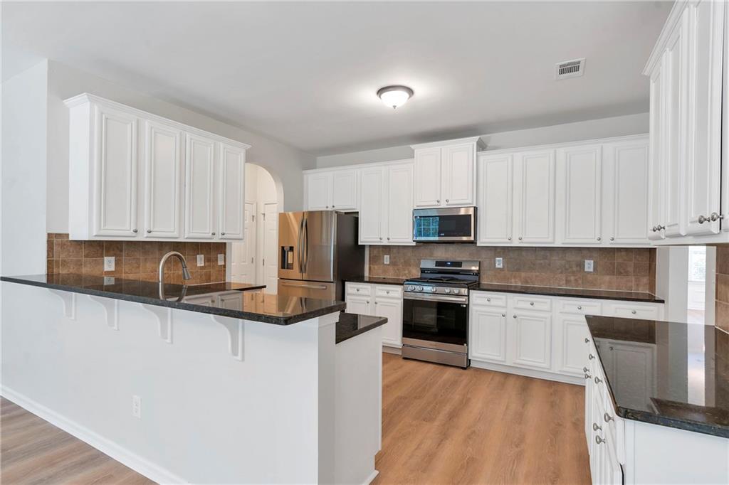 3076 EXCELSIOR Court