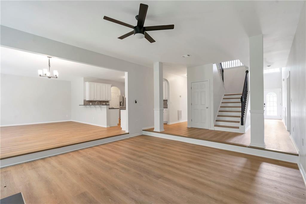 3076 EXCELSIOR Court