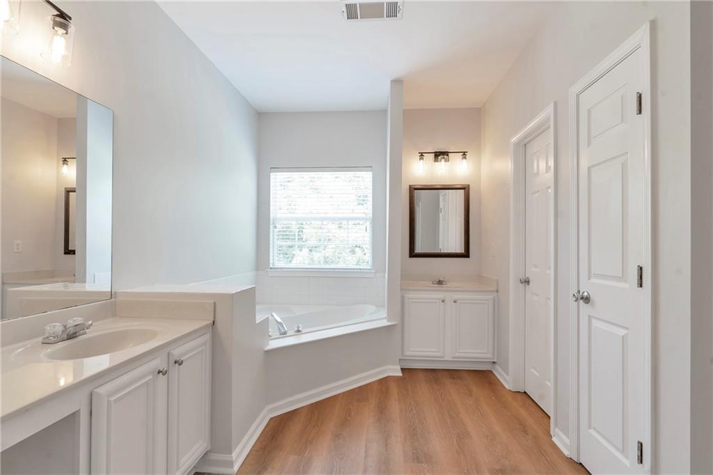 3076 EXCELSIOR Court