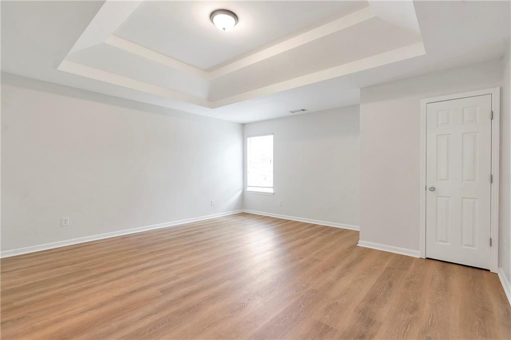 3076 EXCELSIOR Court