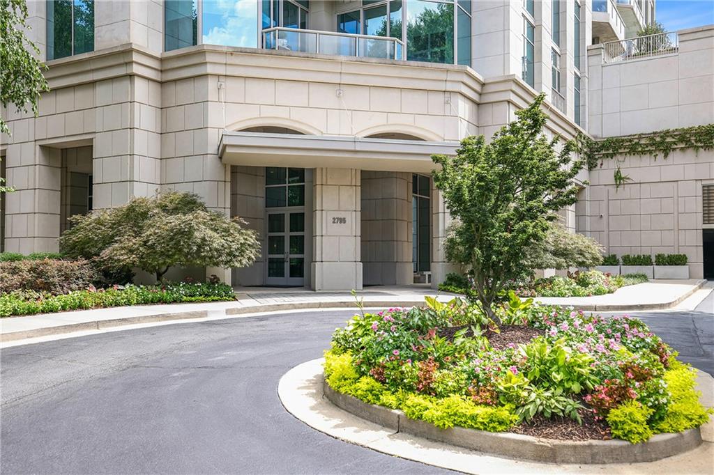 2795 Peachtree Road NE Unit 302