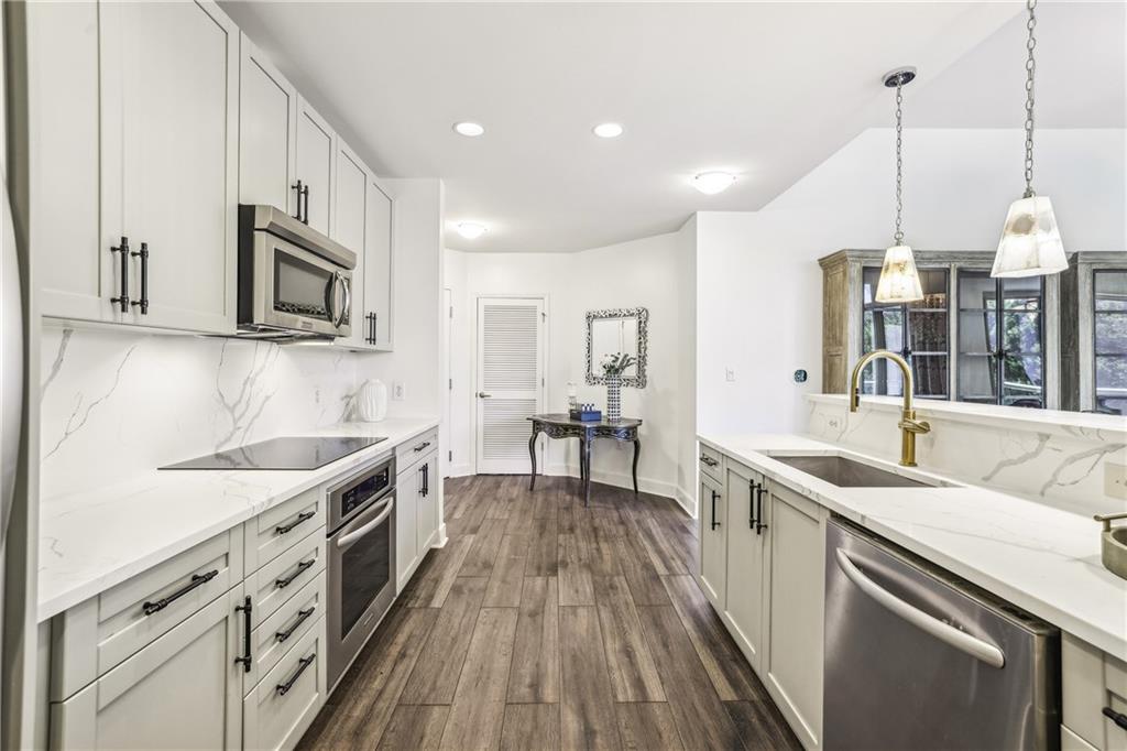 2795 Peachtree Road NE Unit 302