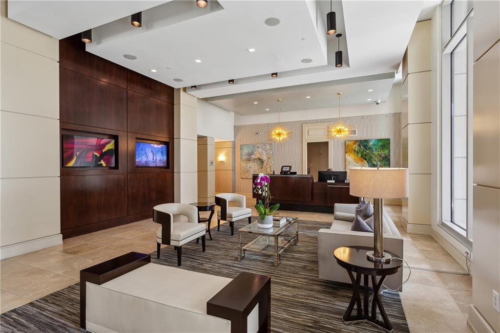 2795 Peachtree Road NE Unit 302