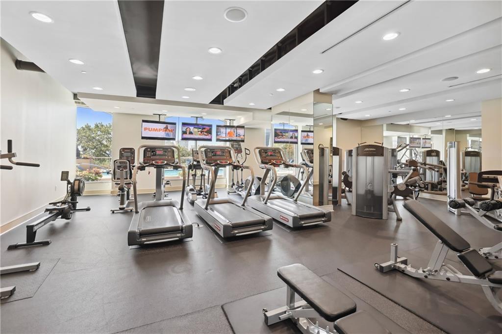 2795 Peachtree Road NE Unit 302