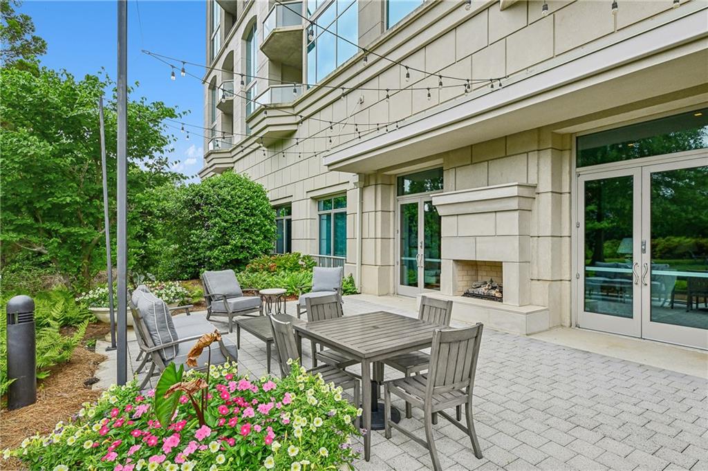 2795 Peachtree Road NE Unit 302