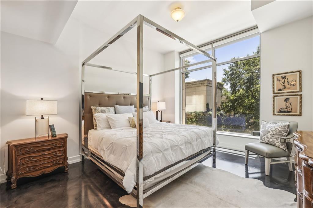 2795 Peachtree Road NE Unit 302