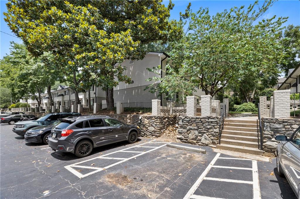 6940 Roswell Road Unit 21A