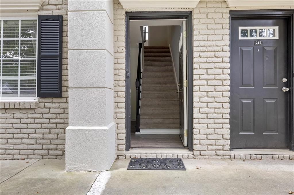 6940 Roswell Road Unit 21A