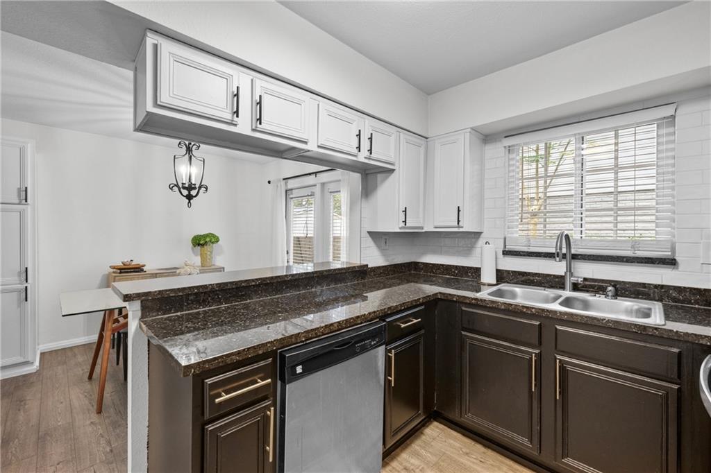 6940 Roswell Road Unit 21A