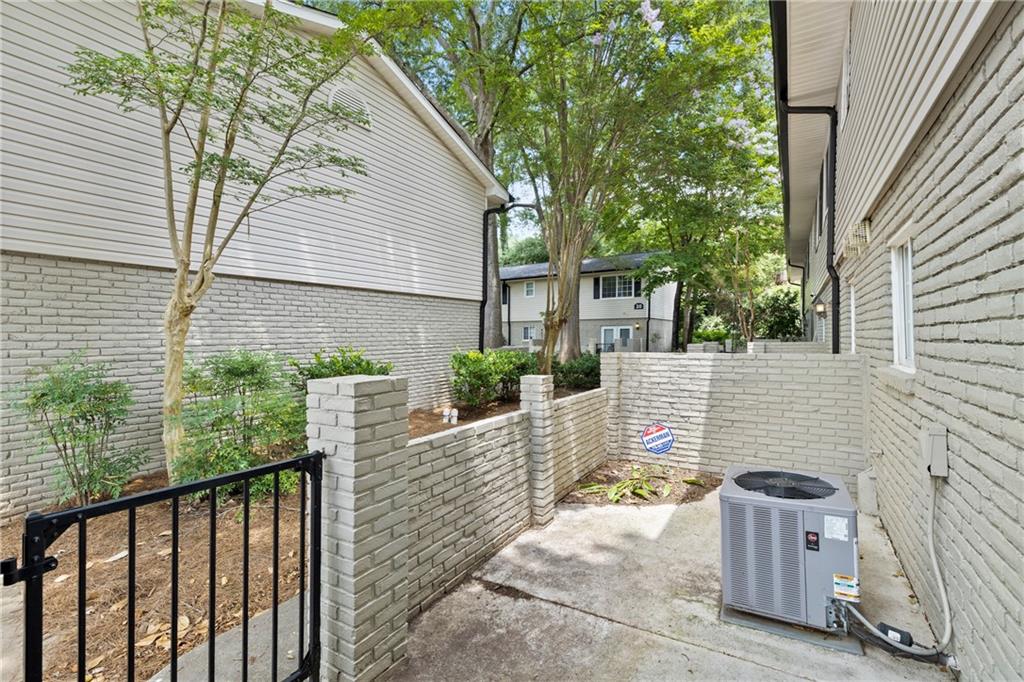 6940 Roswell Road Unit 21A