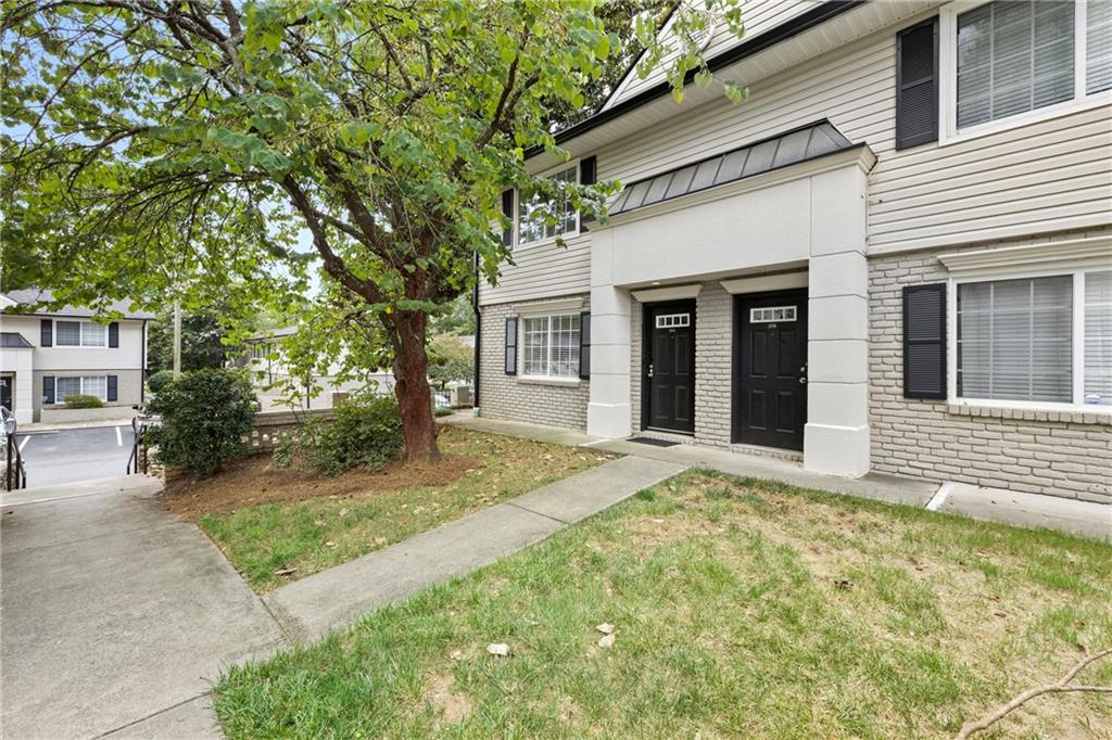 6940 Roswell Road Unit 21A