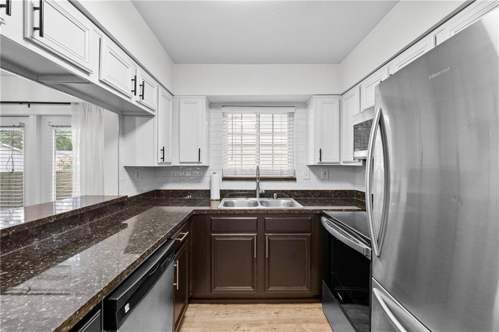 6940 Roswell Road Unit 21A