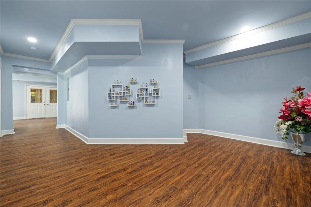 585 Settles Brook Court