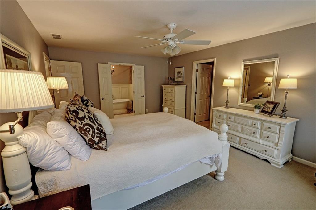 369 William Ivey Road SW